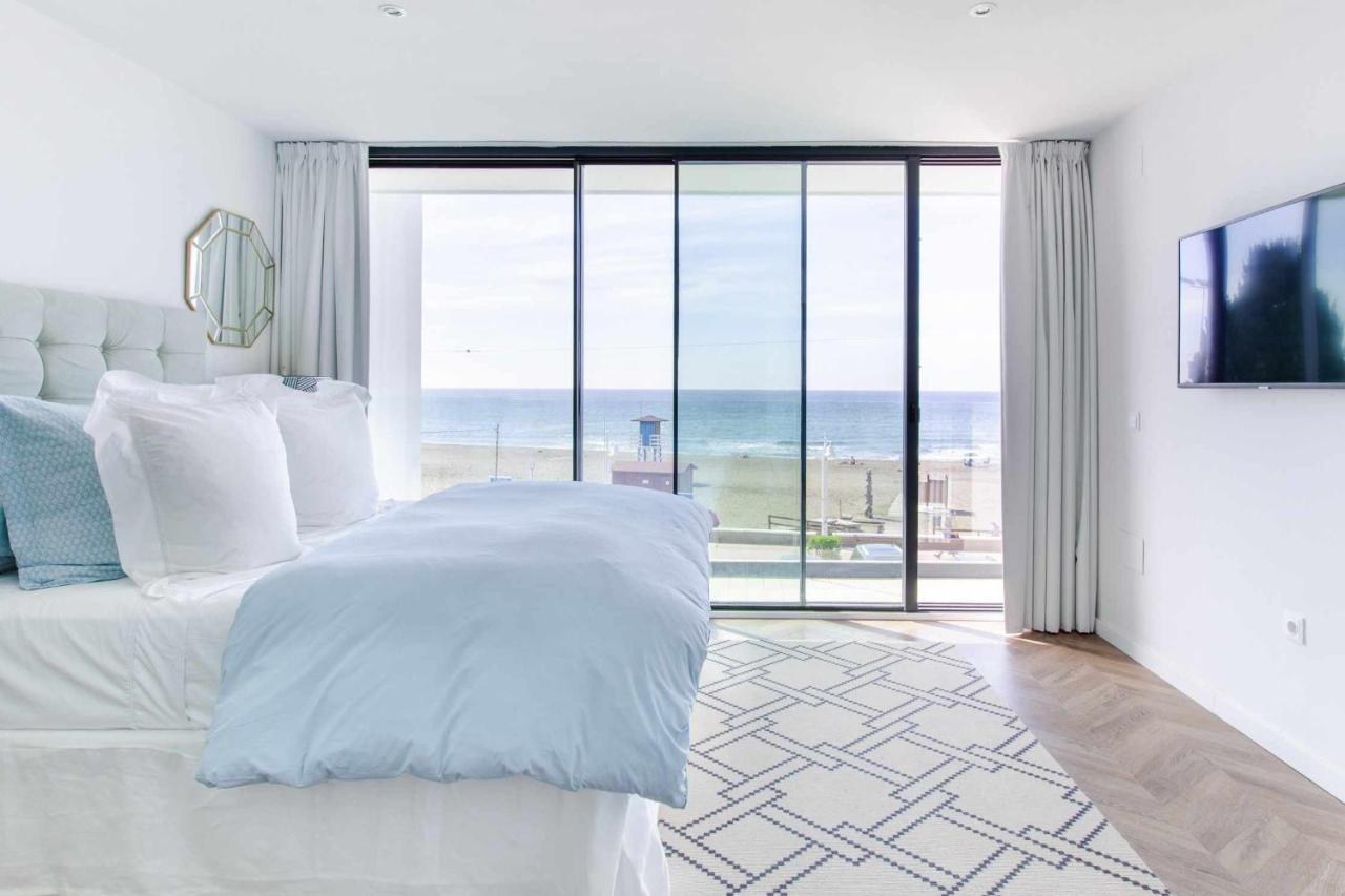 Villa Rincon Del Mar Watch Waves Roll In From The Lavenderfringed Balcony Rincón de la Victoria Exterior foto