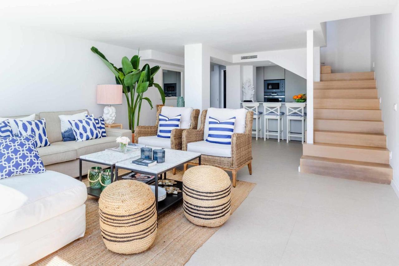Villa Rincon Del Mar Watch Waves Roll In From The Lavenderfringed Balcony Rincón de la Victoria Exterior foto